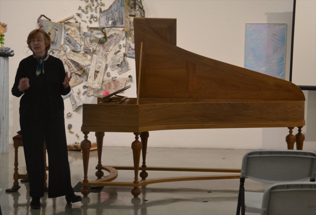 Photo of Breckenridge with fortepiano